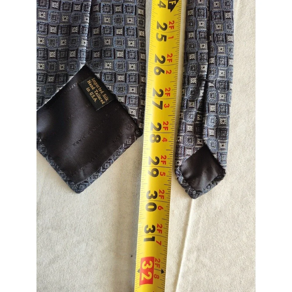 hart schaffner marx silk tie